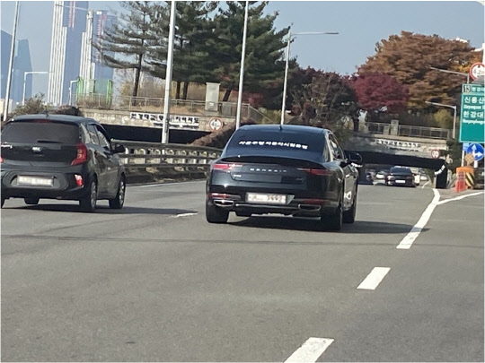 [The car] ` `  ù  ׽ý G90